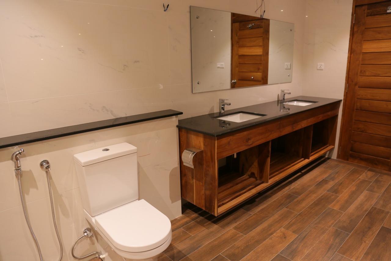 Lakewood Hotel 4*